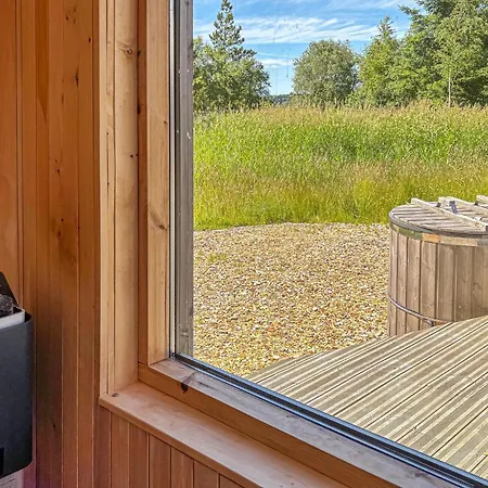 Pet Friendly In With Sauna Сasa de vacaciones *